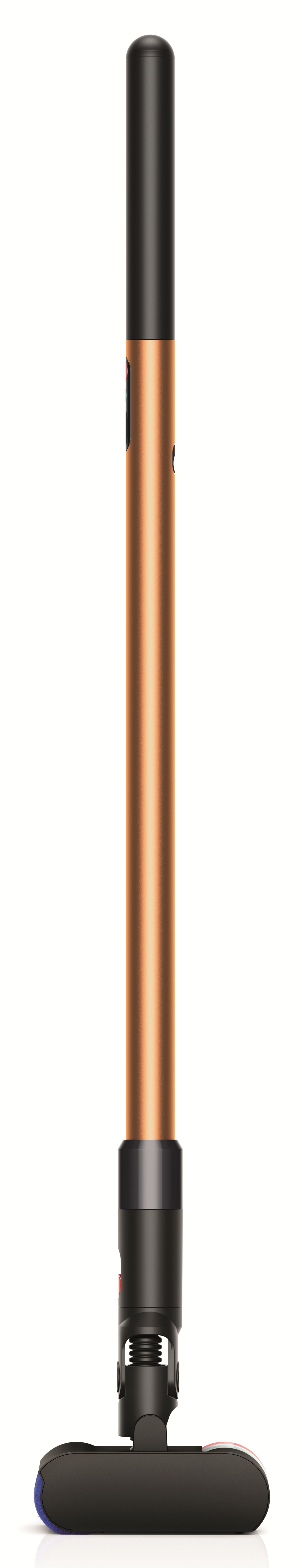 Metalowa rączka w kolorze miedzianym z czarnym uchwytem i czarną dyszą podłogową.