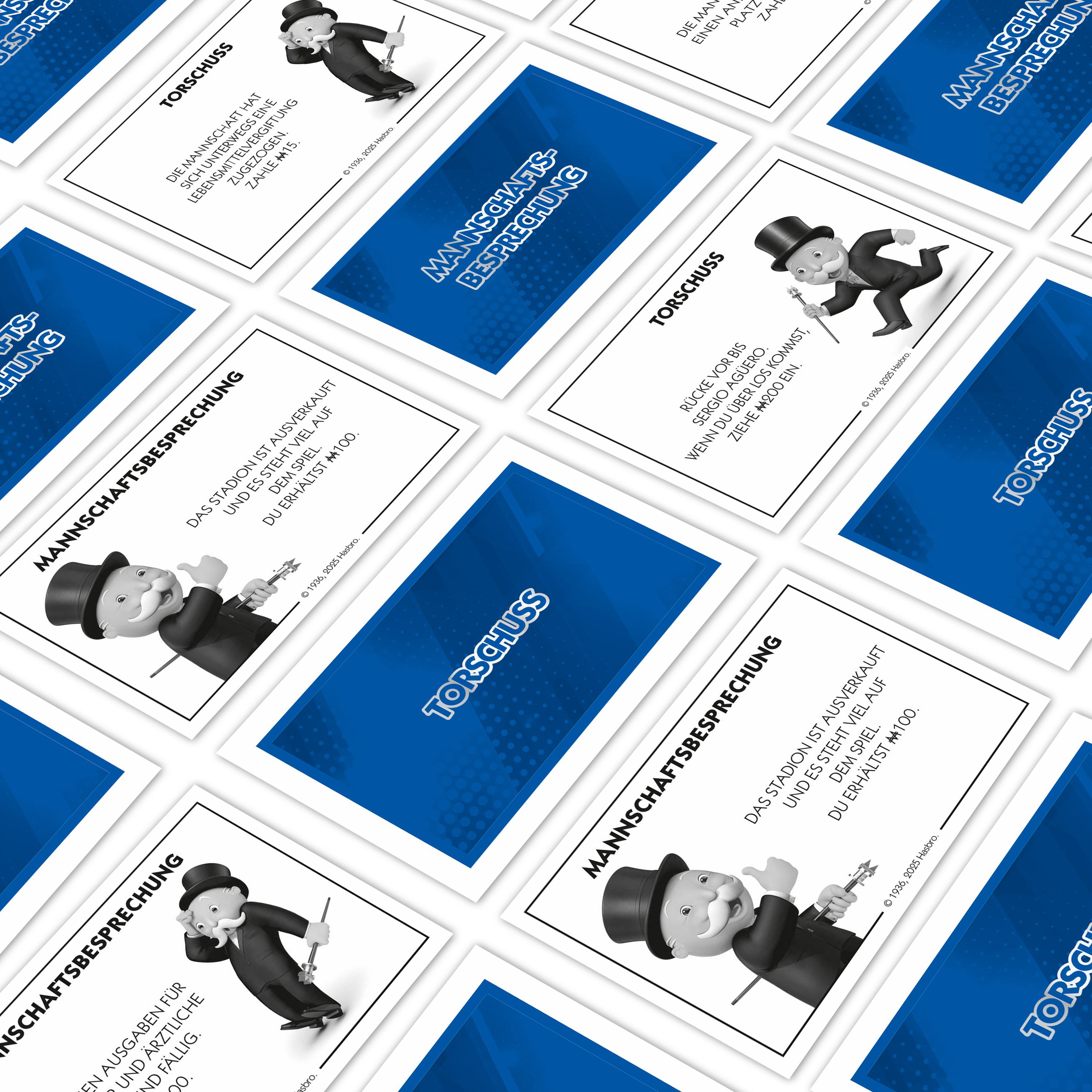 Monopoly-Karten: 'Torschuss', 'Mannschaftsbesprechung' mit Mr. Monopoly.