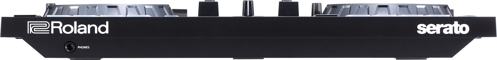 Schwarzer DJ-Controller mit silbernen Bedienelementen und Logos.