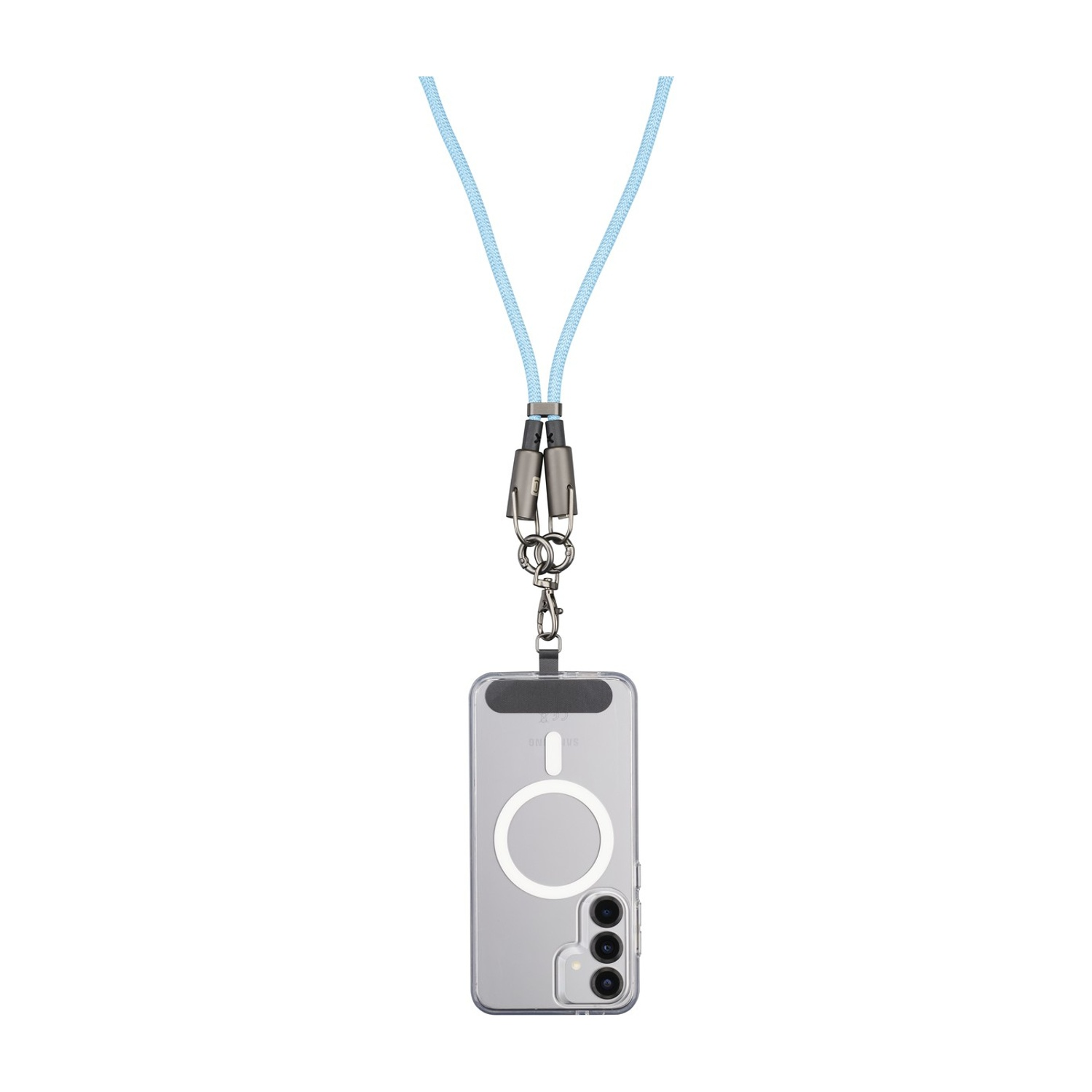 Uno smartphone con anello MagSafe e tre fotocamere pende da un cordoncino azzurro.