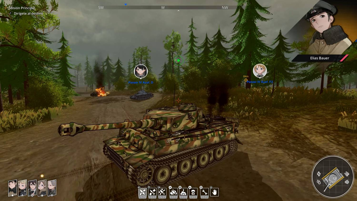 Un tanque camuflado en primer plano, con vehículos y árboles en llamas al fondo.