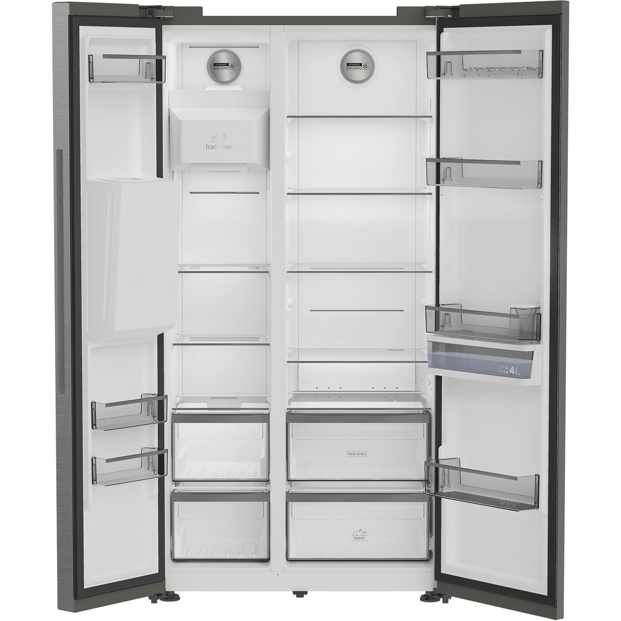 Ein offener Kühlschrank mit mehreren Fächern, Schubladen und Eiswürfelbereiter.