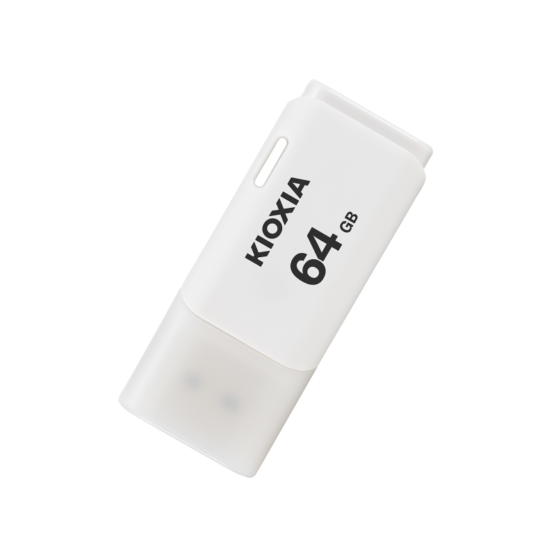 Siyah yazılı, 64 GB kapasiteli beyaz Kioxia USB bellek.