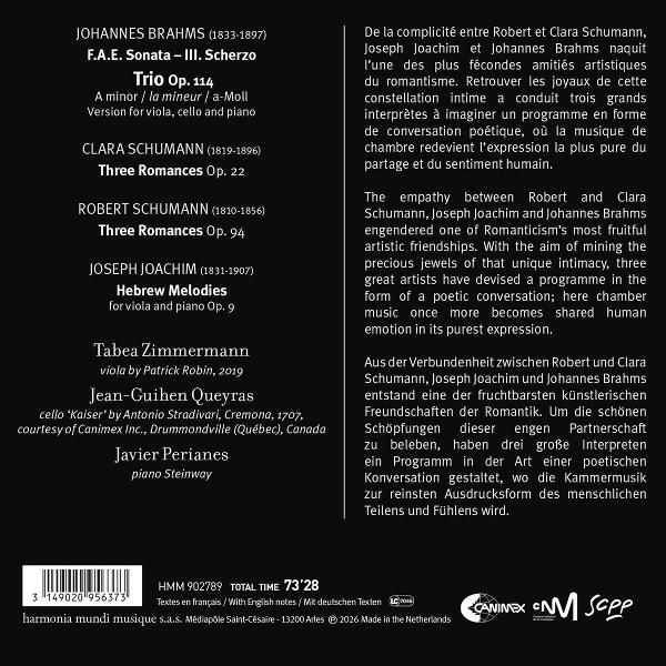 Ein schwarzer Hintergrund mit weißem Text, der klassische Musikkompositionen und Interpreten beschreibt, mit einem Barcode und Logos unten.