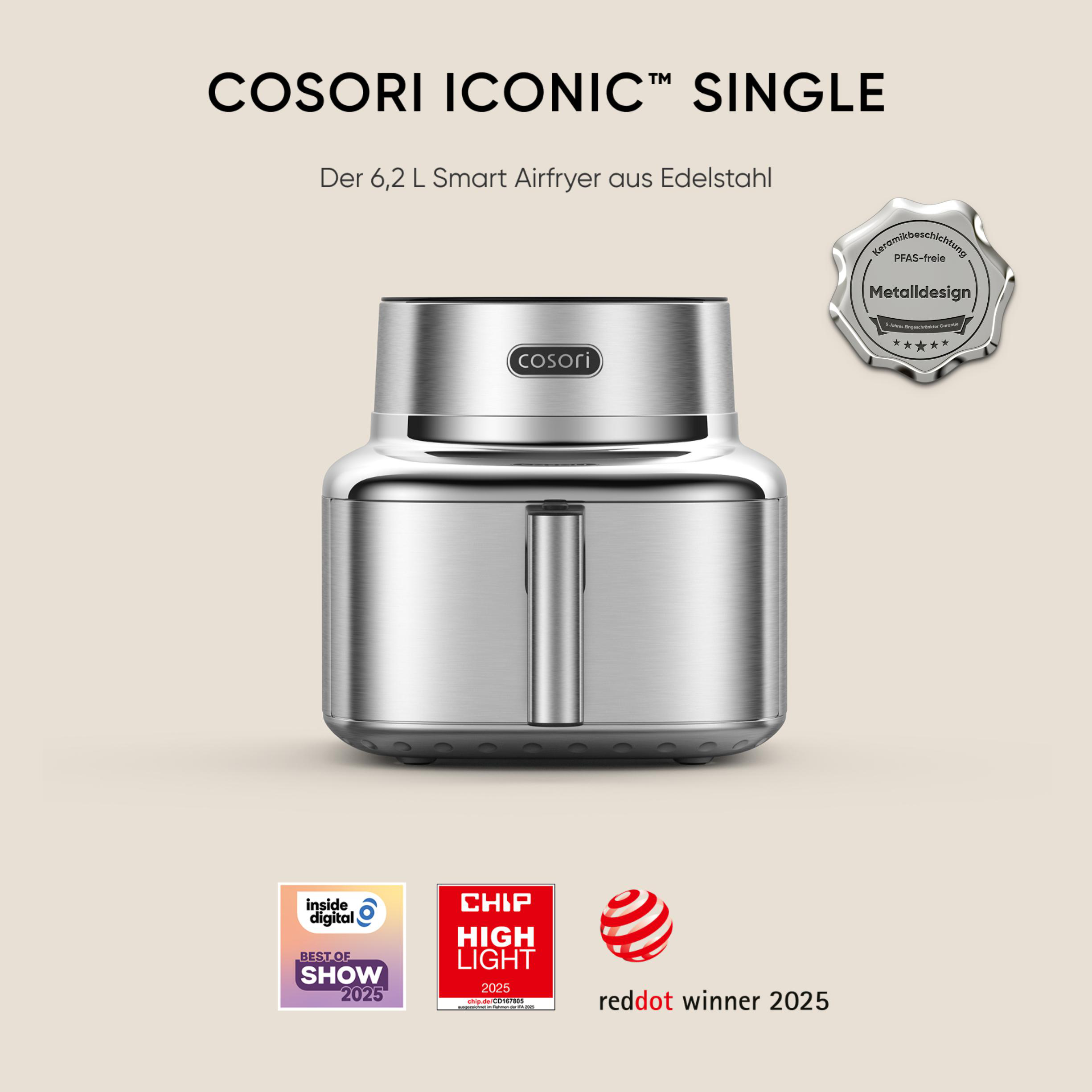 Ein silberner COSORI ICONIC Single Airfryer mit Auszeichnungen.
