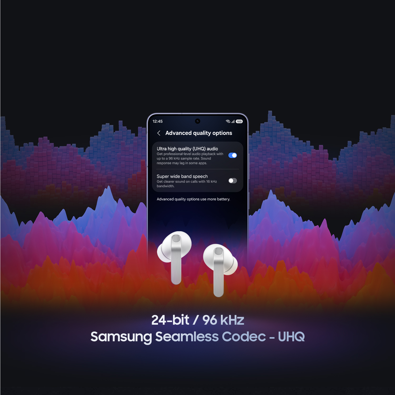 Auriculares Samsung con teléfono mostrando opciones de audio UHQ.