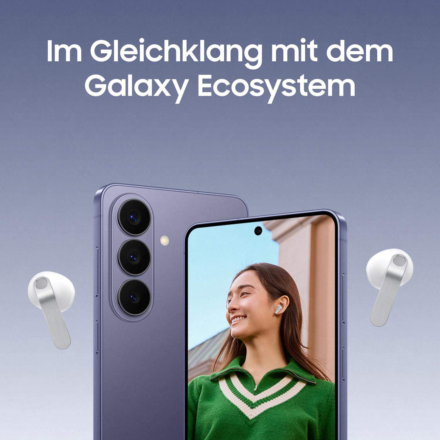 Ein lila Smartphone mit Kopfhörern und einer lächelnden Frau, die Kopfhörer trägt.