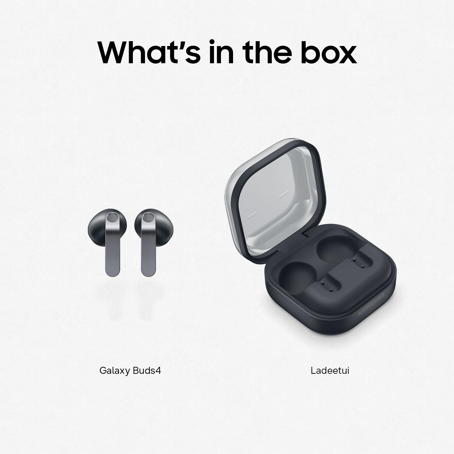 Graue Galaxy Buds4 und eine offene Ladebox mit Samsung-Logo.