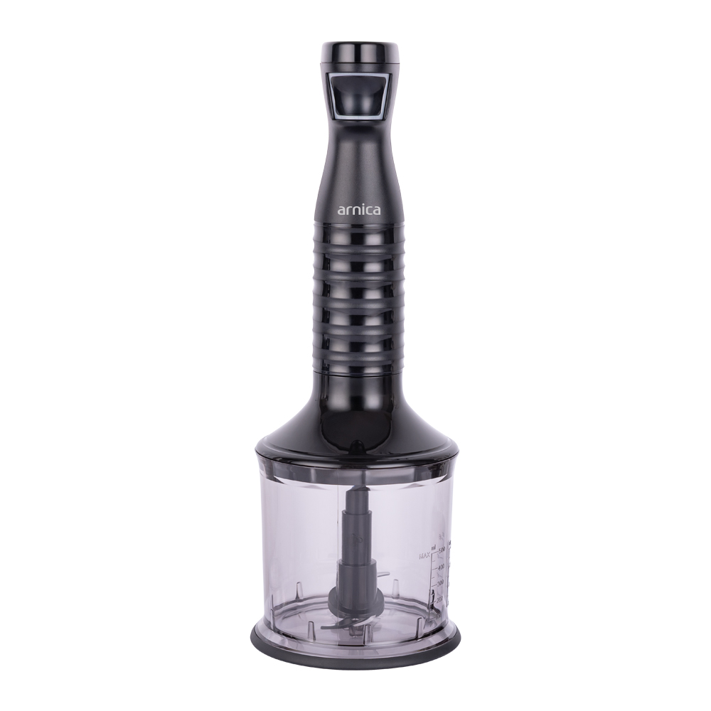 Şeffaf hazne ve metal bıçaklı siyah el blenderi.