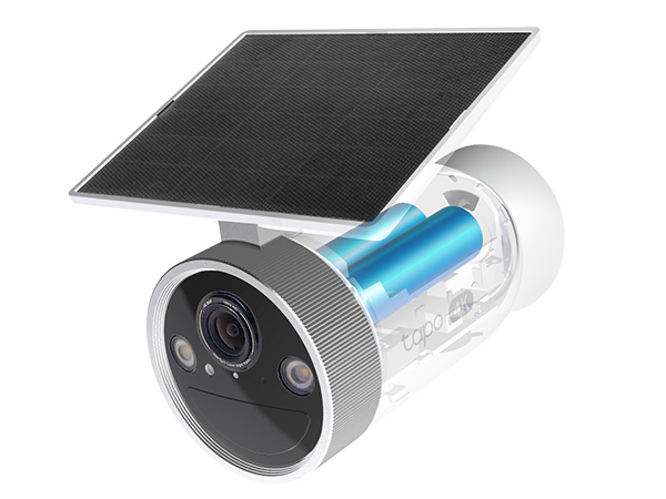 Sicherheitskamera mit Solarpanel und sichtbaren blauen Akkus.