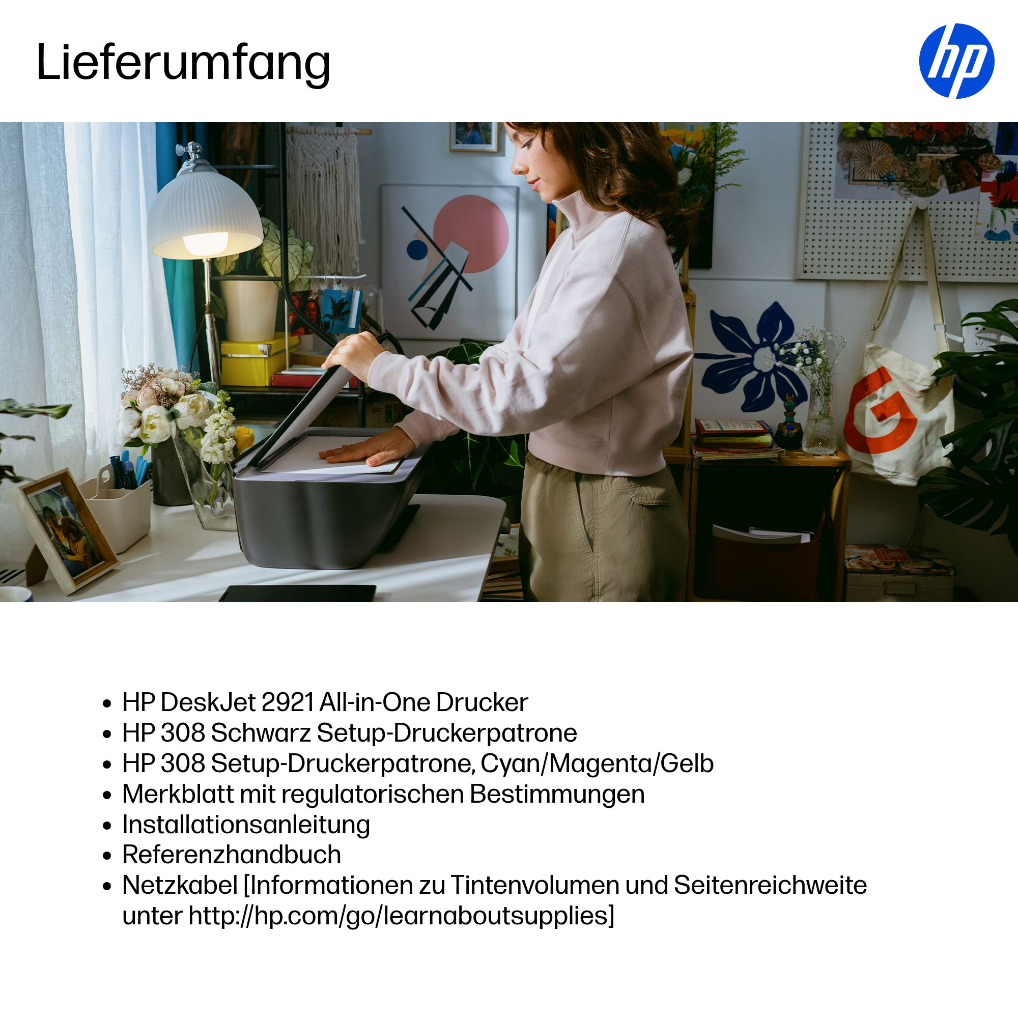 Eine Frau scannt ein Dokument in einem Drucker. Der Lieferumfang ist aufgelistet.