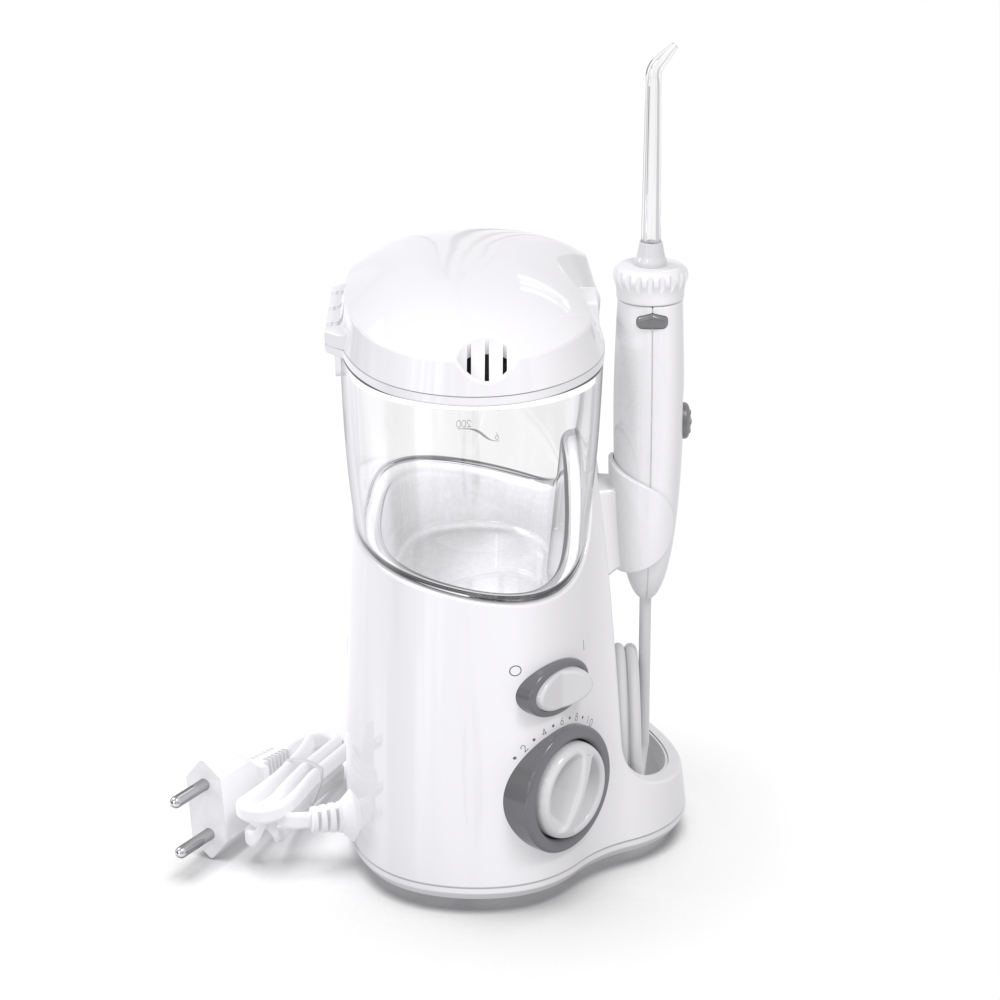 Biały irygator do ust z przezroczystym zbiornikiem na wodę, wężem i dyszą.