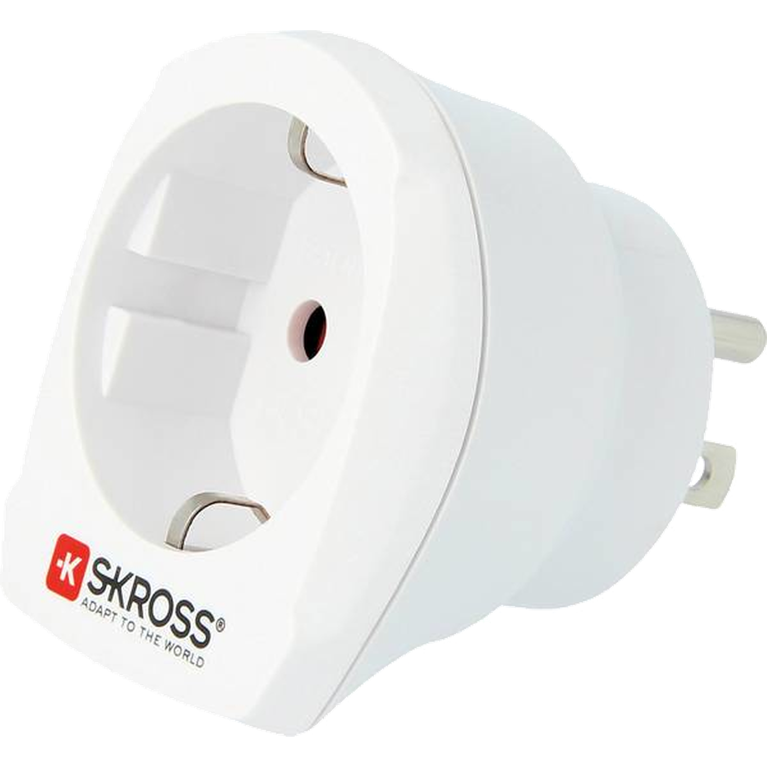 Un adaptateur de voyage blanc avec logo SKROSS. Il a une prise et un connecteur.