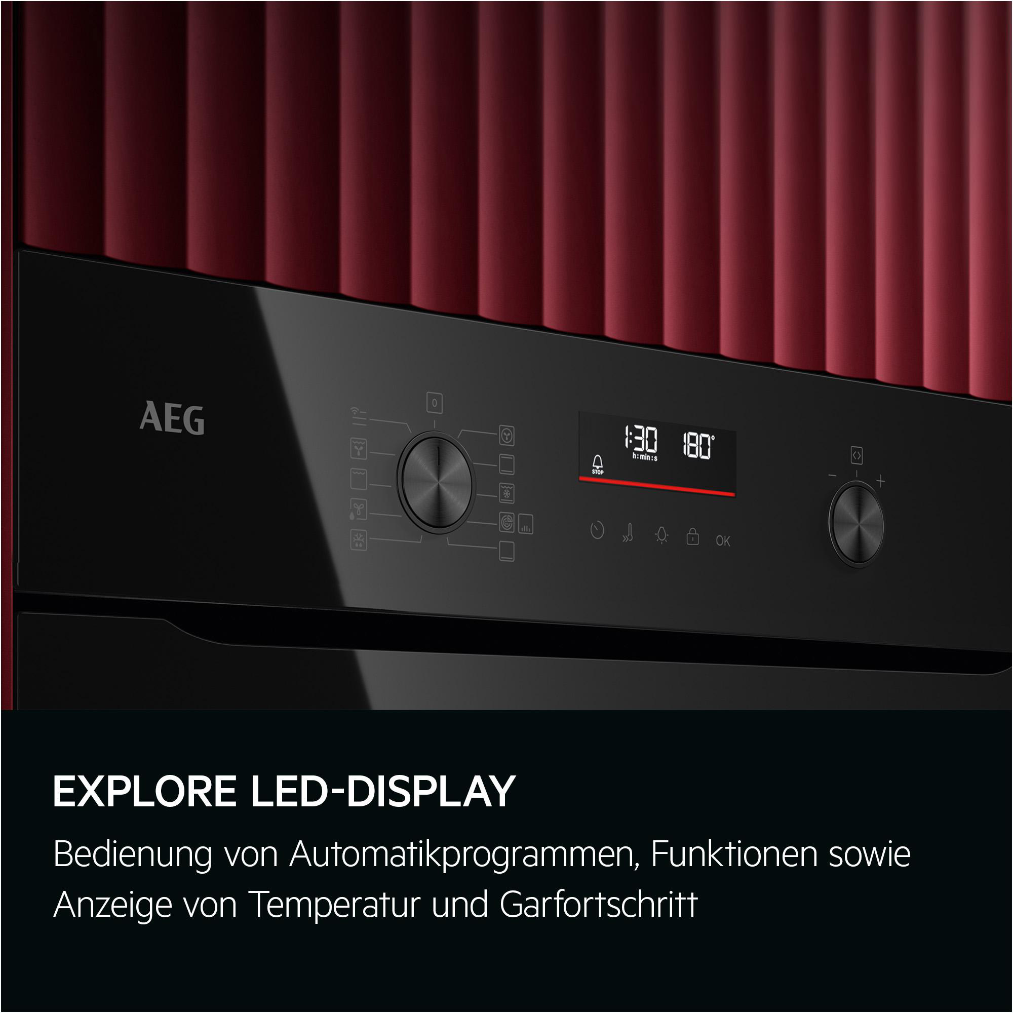 Detailansicht eines AEG-Ofen-Bedienfelds mit rotem Streifenmuster.