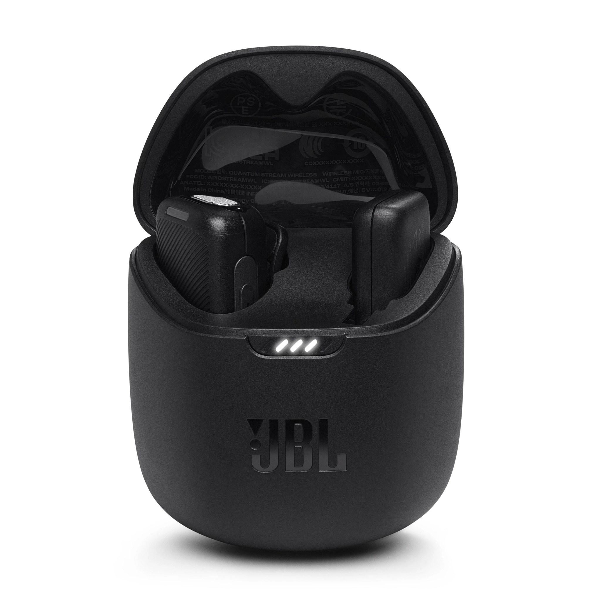 Schwarzes JBL-Ladeetui mit geöffnetem Deckel, das zwei weiße Ohrhörer zeigt.