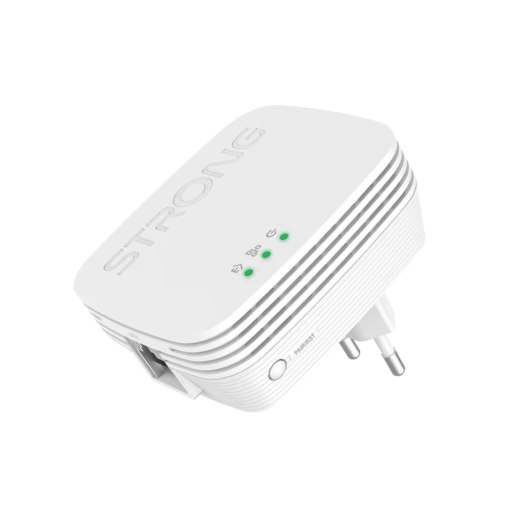 Un extensor Wi-Fi blanco marca STRONG con enchufe y puerto LAN.