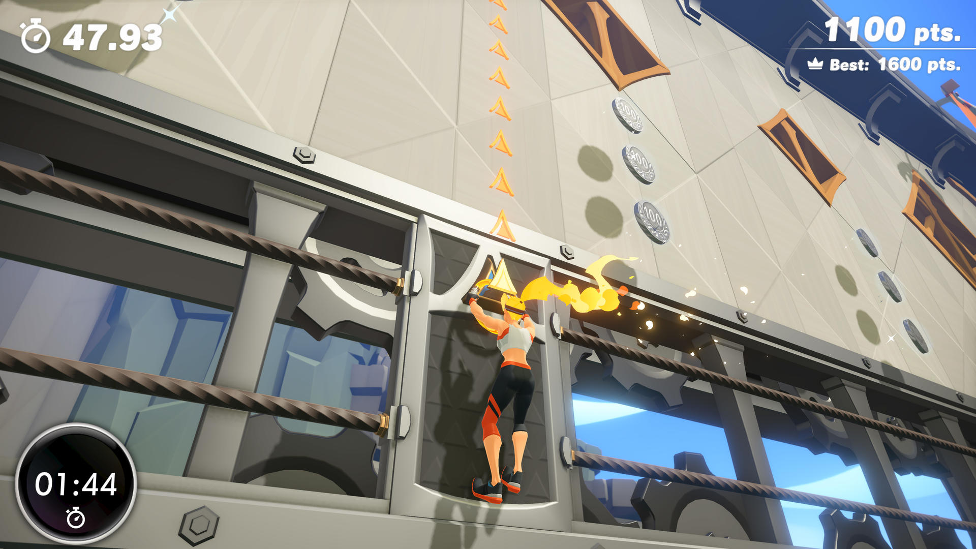 Kobieta wspina się po ścianie, zbierając punkty. Czas: 47,93s.