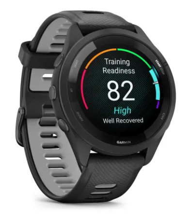 Czarny smartwatch Garmin z paskiem, pokazuje gotowość treningową 82, Wysoki, Dobrze zregenerowany.