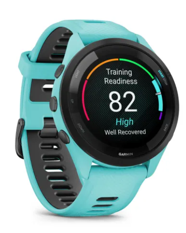 Turkusowy smartwatch z czarnym cyferblatem, pokazuje gotowość treningową 82.