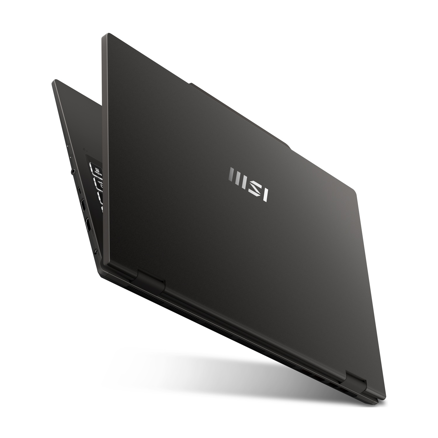 Laptop nero con logo MSI, mostra tastiera e porte.