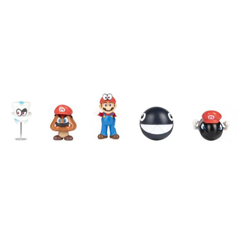 Fünf Nintendo-Figuren: Ein Geist, Goomba, Mario, Kettenhund und ein Ball.