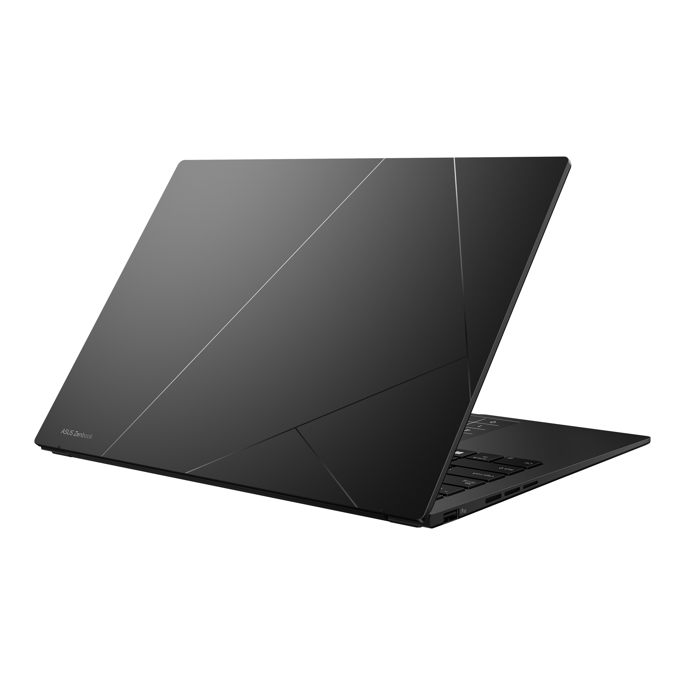 Dunkelgraues Asus Zenbook-Laptop, teilweise geöffnet, mit geometrischen Linien auf dem Deckel.