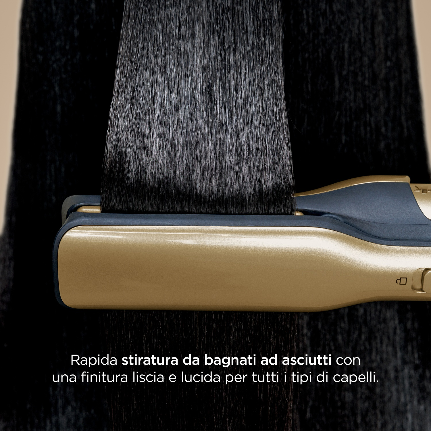 Piastra lisciante per capelli neri bagnati e asciutti, finitura liscia.