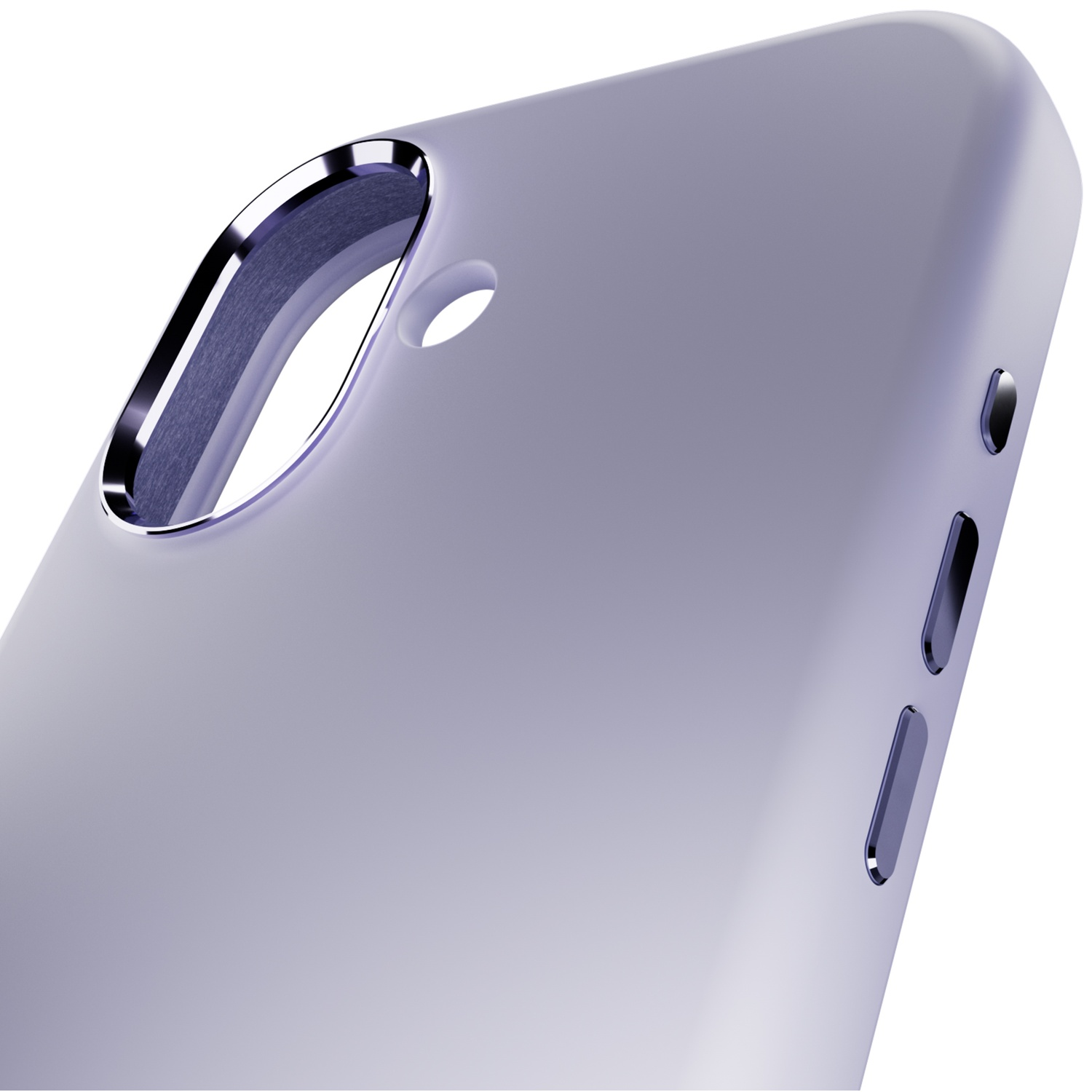 Gros plan d'une coque de téléphone violette avec des accents argentés autour de la caméra.