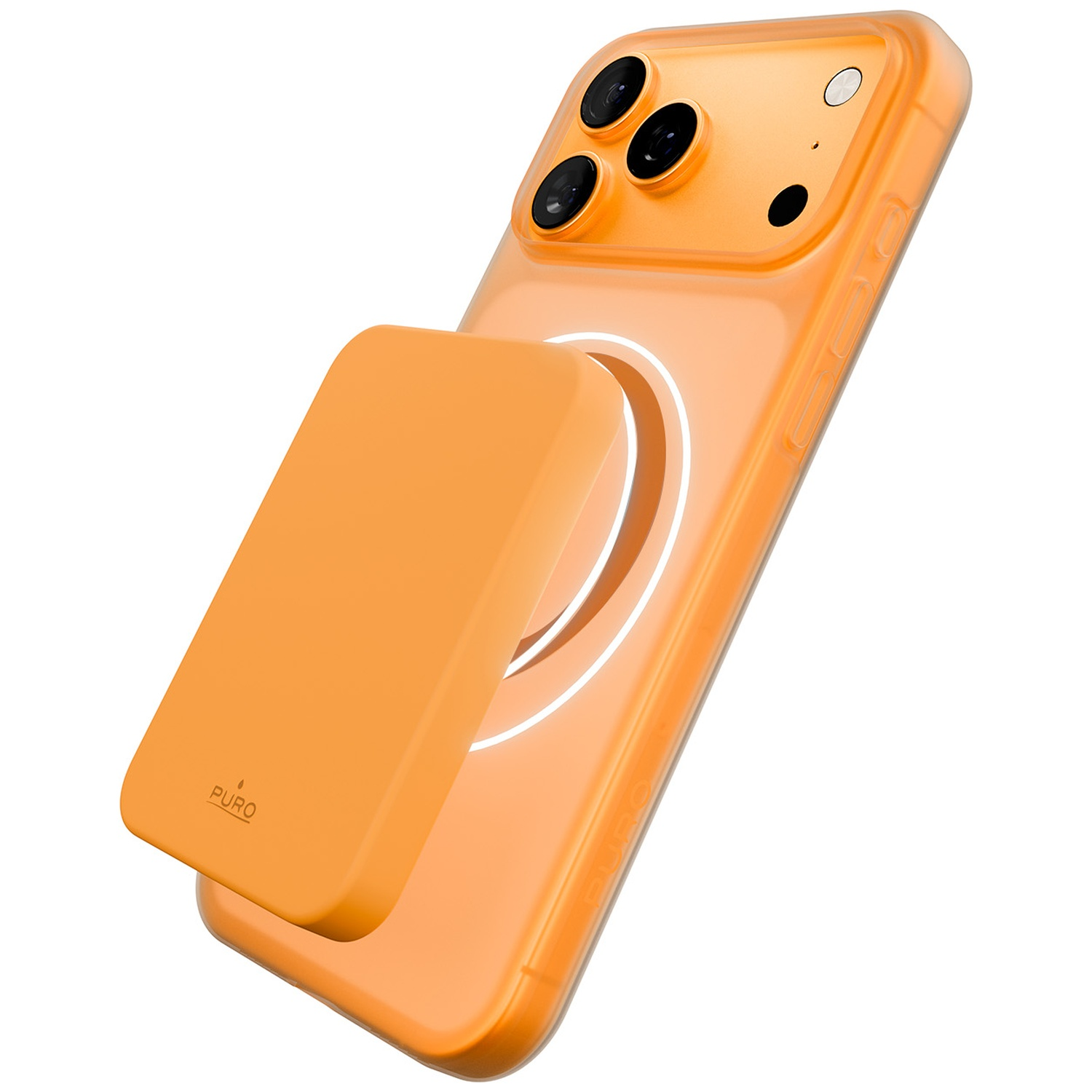 Un iPhone orange avec chargeur MagSafe et coque transparente.