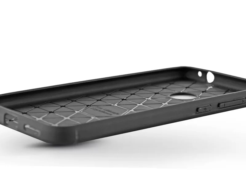 Fekete telefontok rombusz mintás belsővel, kivágásokkal és gombokkal.
