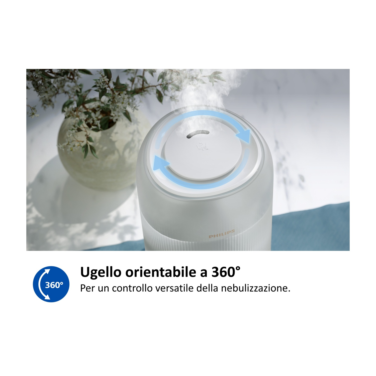 Un umidificatore bianco con ugello a 360° emette vapore.