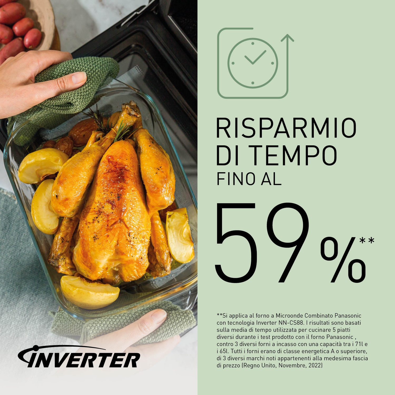 Un pollo arrosto con mele e rosmarino viene tolto dal forno. Risparmio tempo 59%.