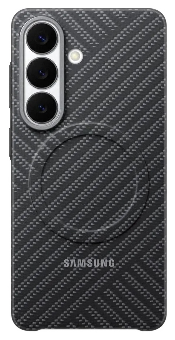 Tył czarnego telefonu Samsung ze wzorem włókna węglowego i trzema obiektywami.