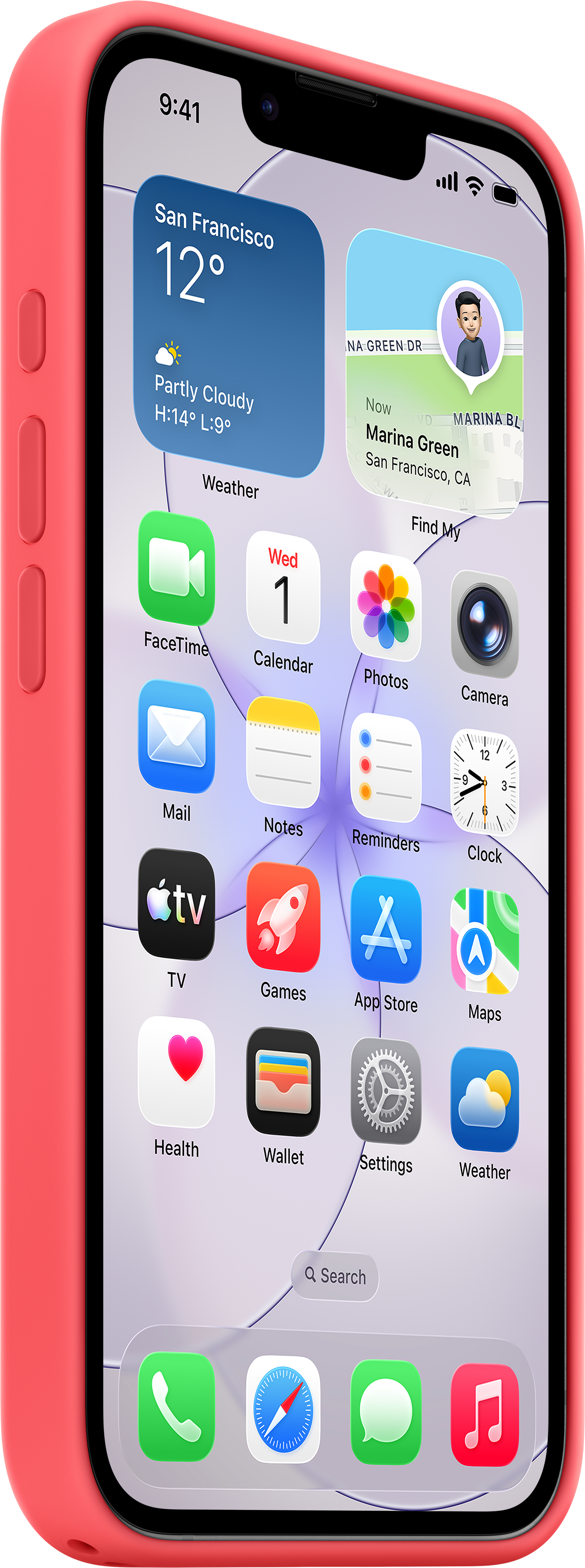 Un iPhone con custodia rossa mostra la schermata principale con widget meteo e posizione.