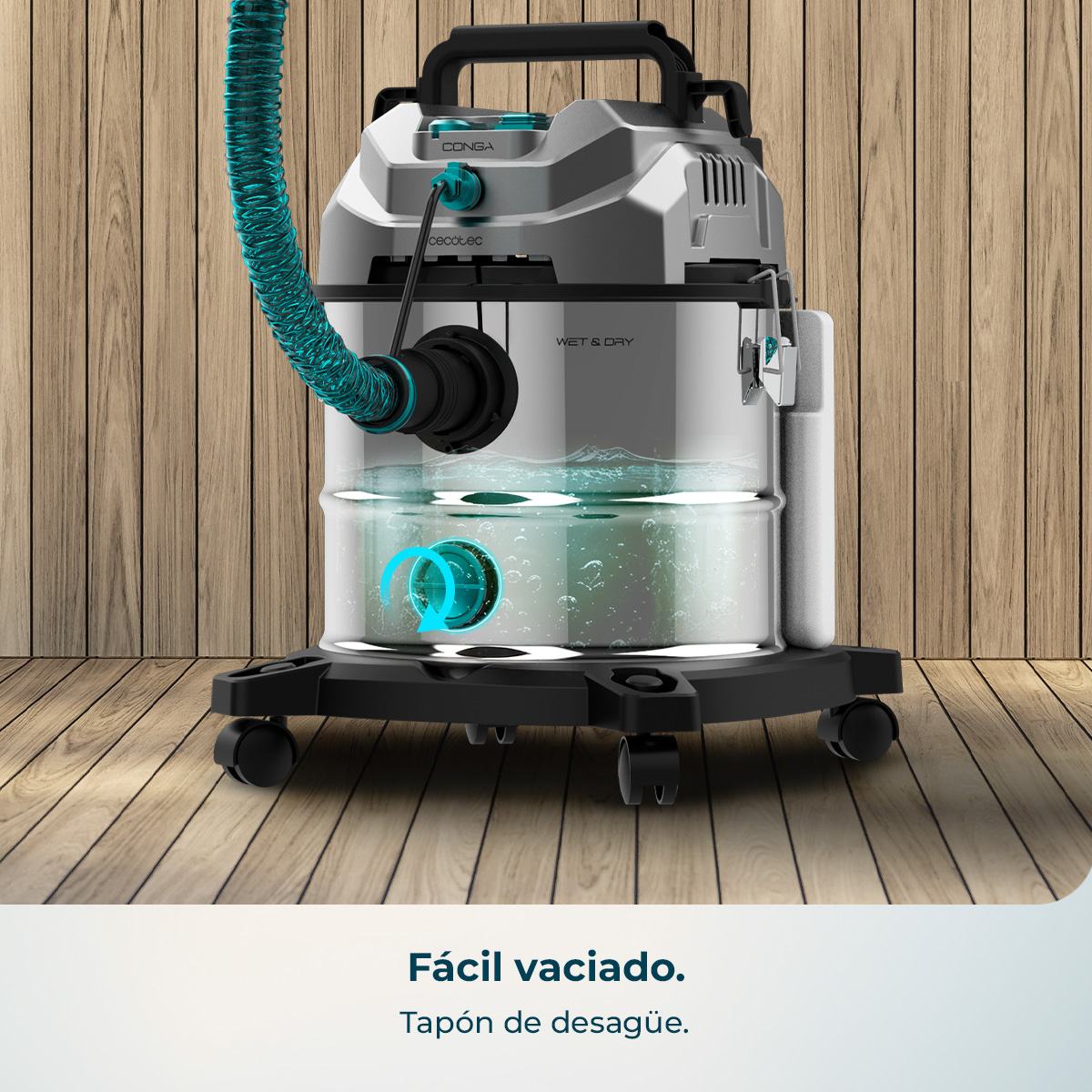 Una aspiradora de líquidos y sólidos con manguera azul y agua visible.