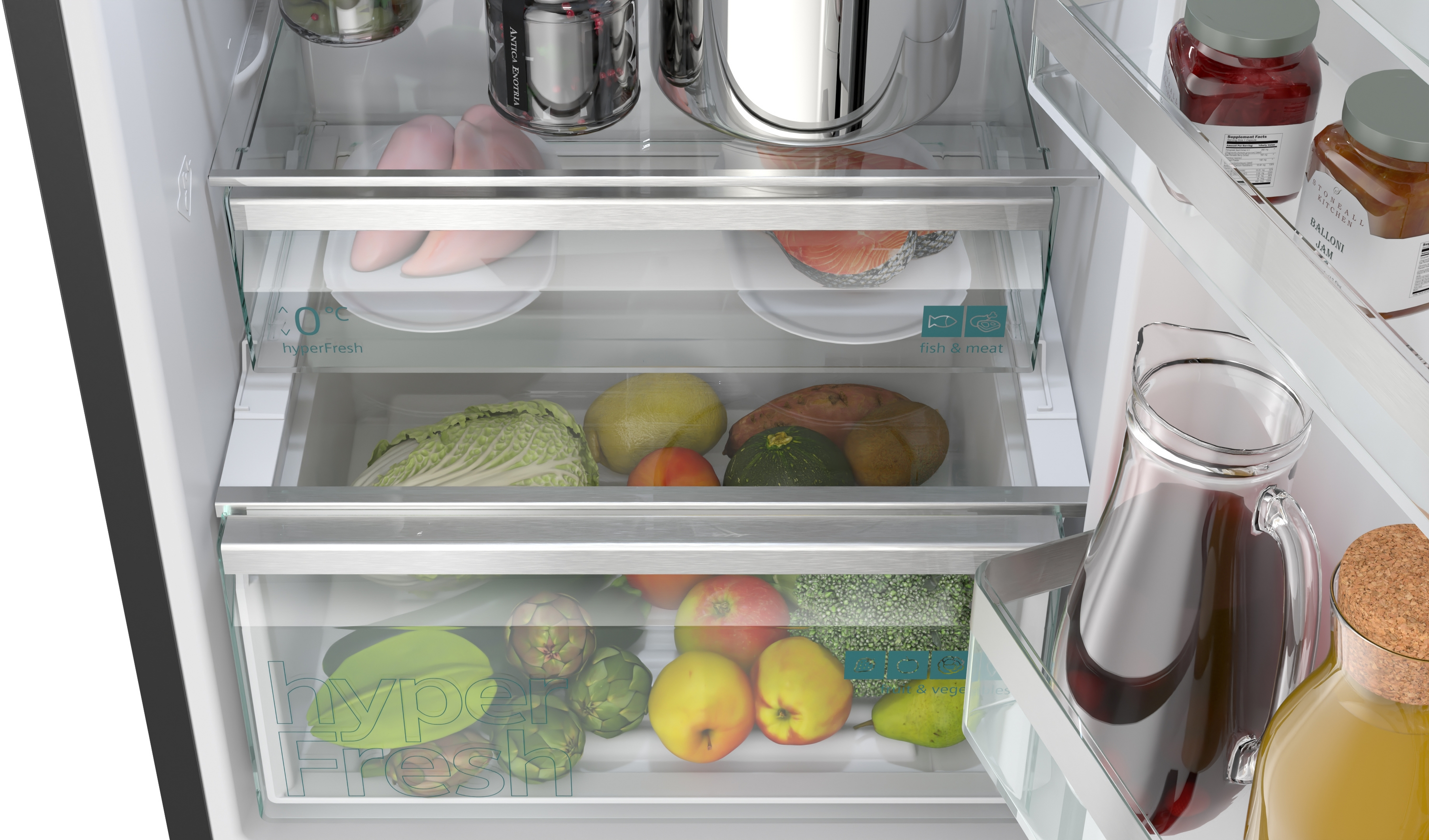 Kühlschrank: Hähnchenbrust, Lachs, Gemüse, Obst, Saft und Marmelade.
