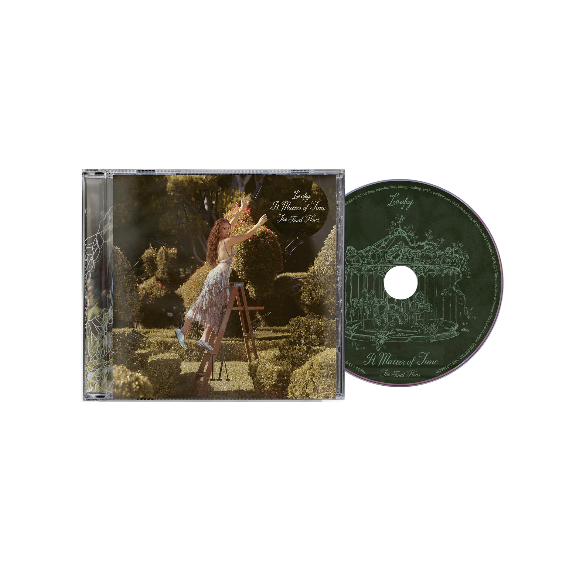 Eine Frau auf einer Leiter in einem Garten mit Büschen. CD-Cover und CD.