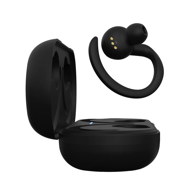 Auriculares inalámbricos negros con estuche de carga sobre fondo blanco.