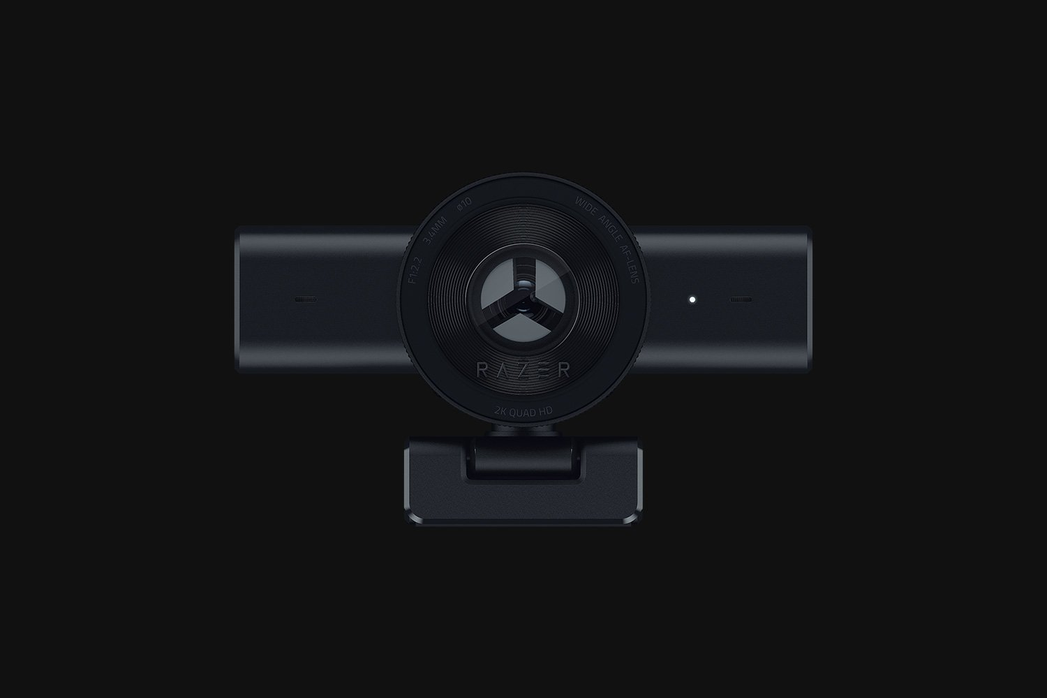 Una webcam Razer negra con lente gran angular y resolución 2K Quad HD.