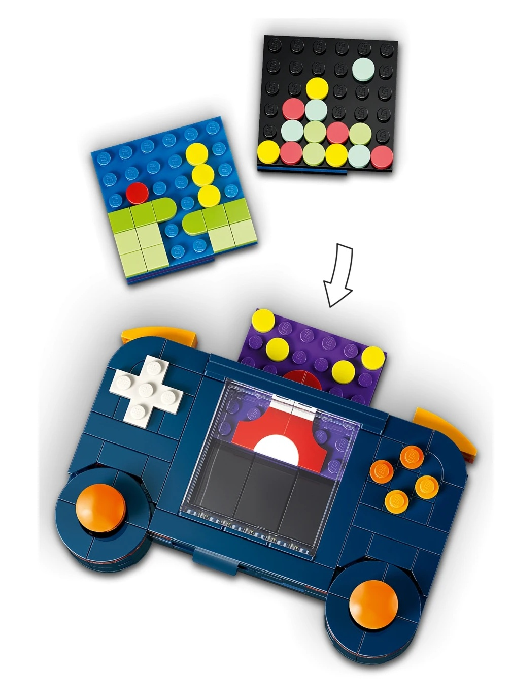 Niebieski gamepad Lego z pomarańczowymi przyciskami i białym krzyżem. Dwie kolorowe płytki Lego powyżej.