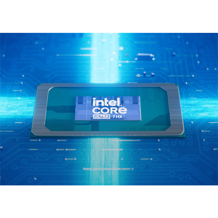 Intel Core Ultra 7 HX Prozessor auf einer blauen Leiterplatte.