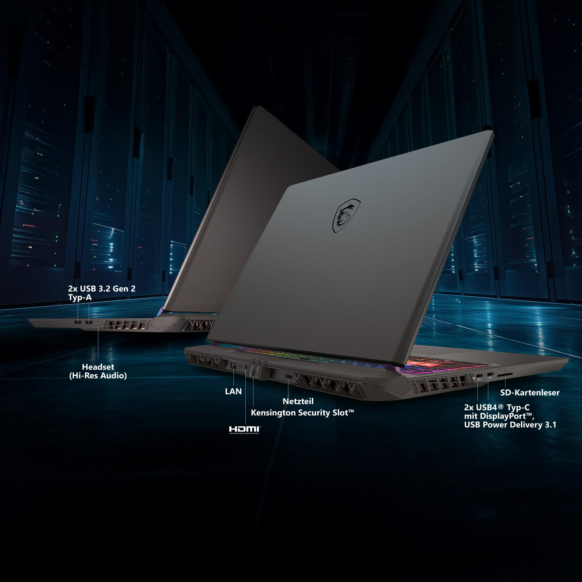 Zwei Laptops mit RGB-Tastatur und Anschlüssen wie USB-C und HDMI.