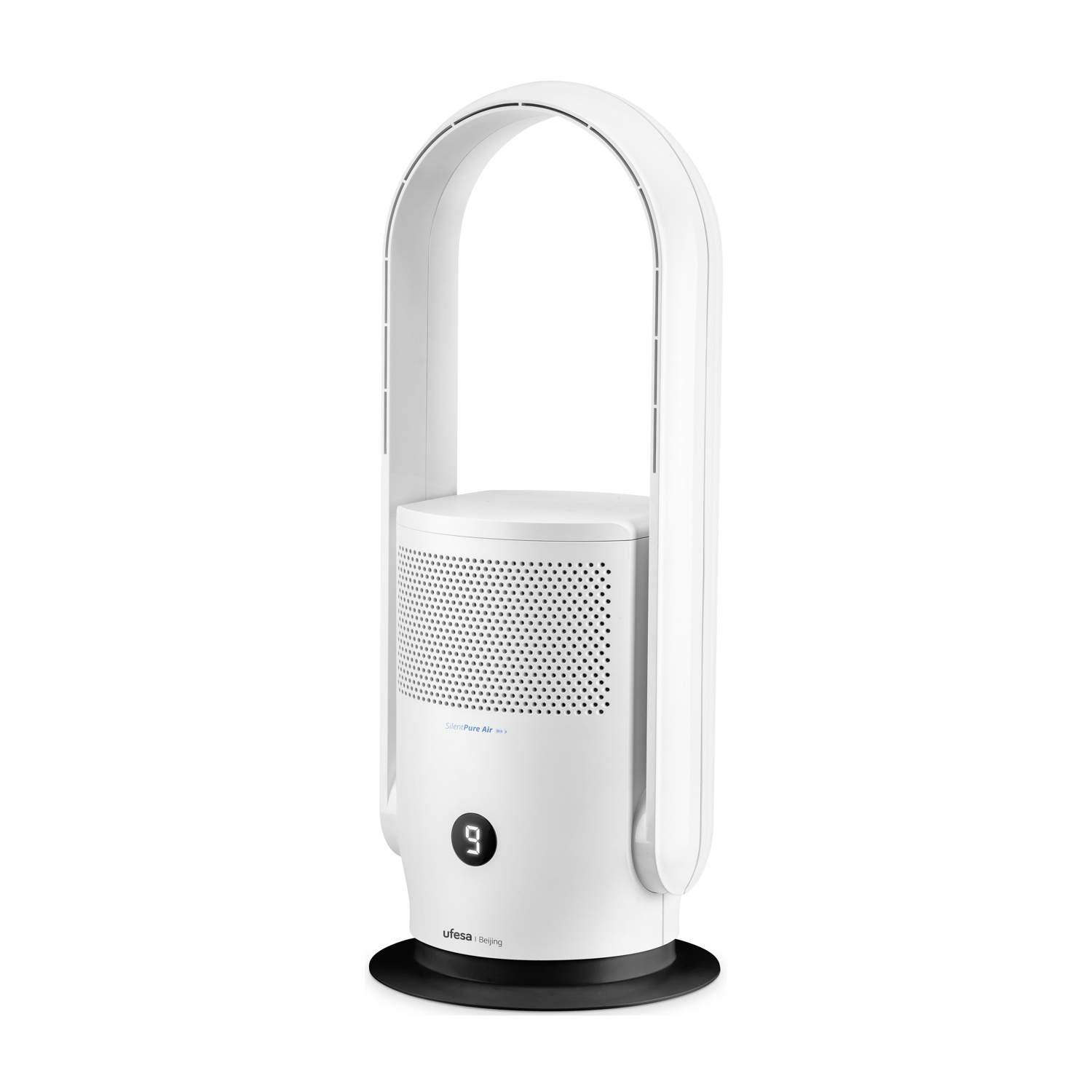 Un ventilatore a torre bianco con base nera e display digitale.