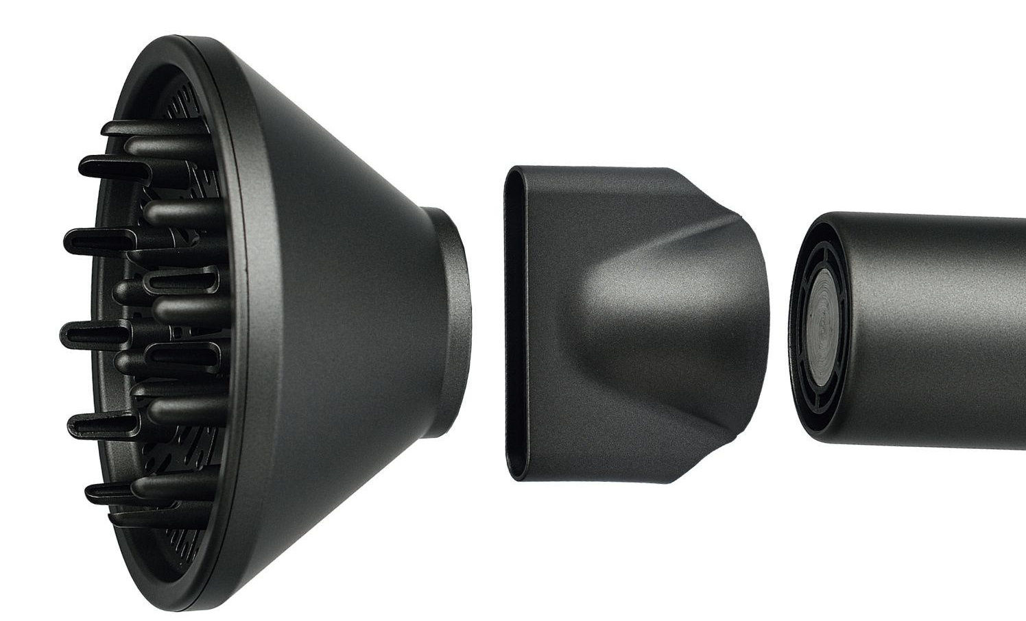 Trzy czarne nasadki do suszarki do włosów obok siebie na białym.