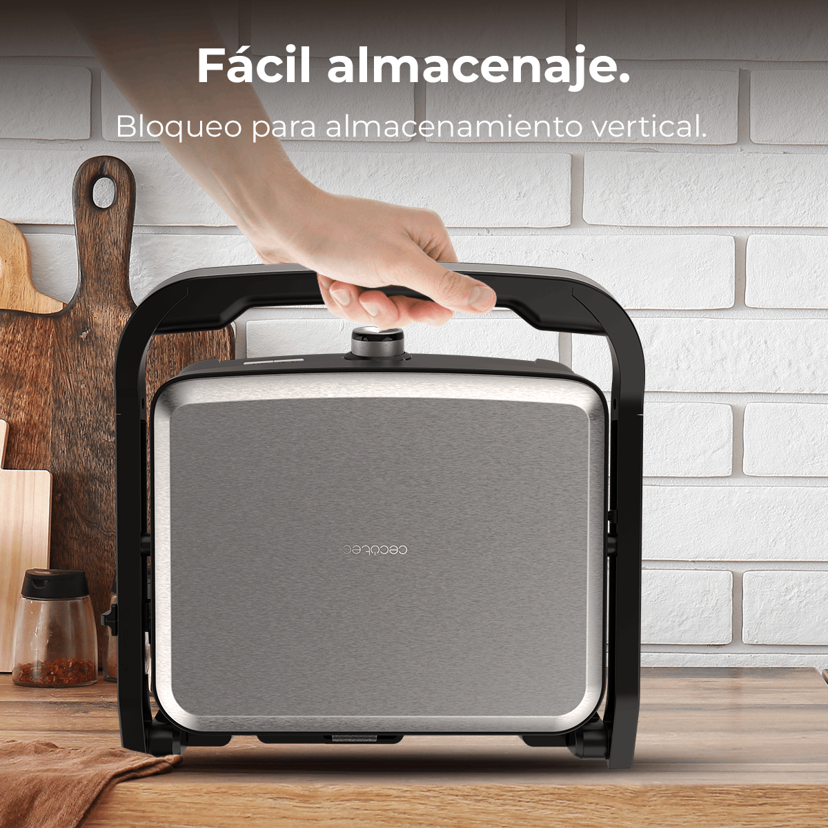 Fácil almacenaje. Bloqueo para almacenamiento vertical.