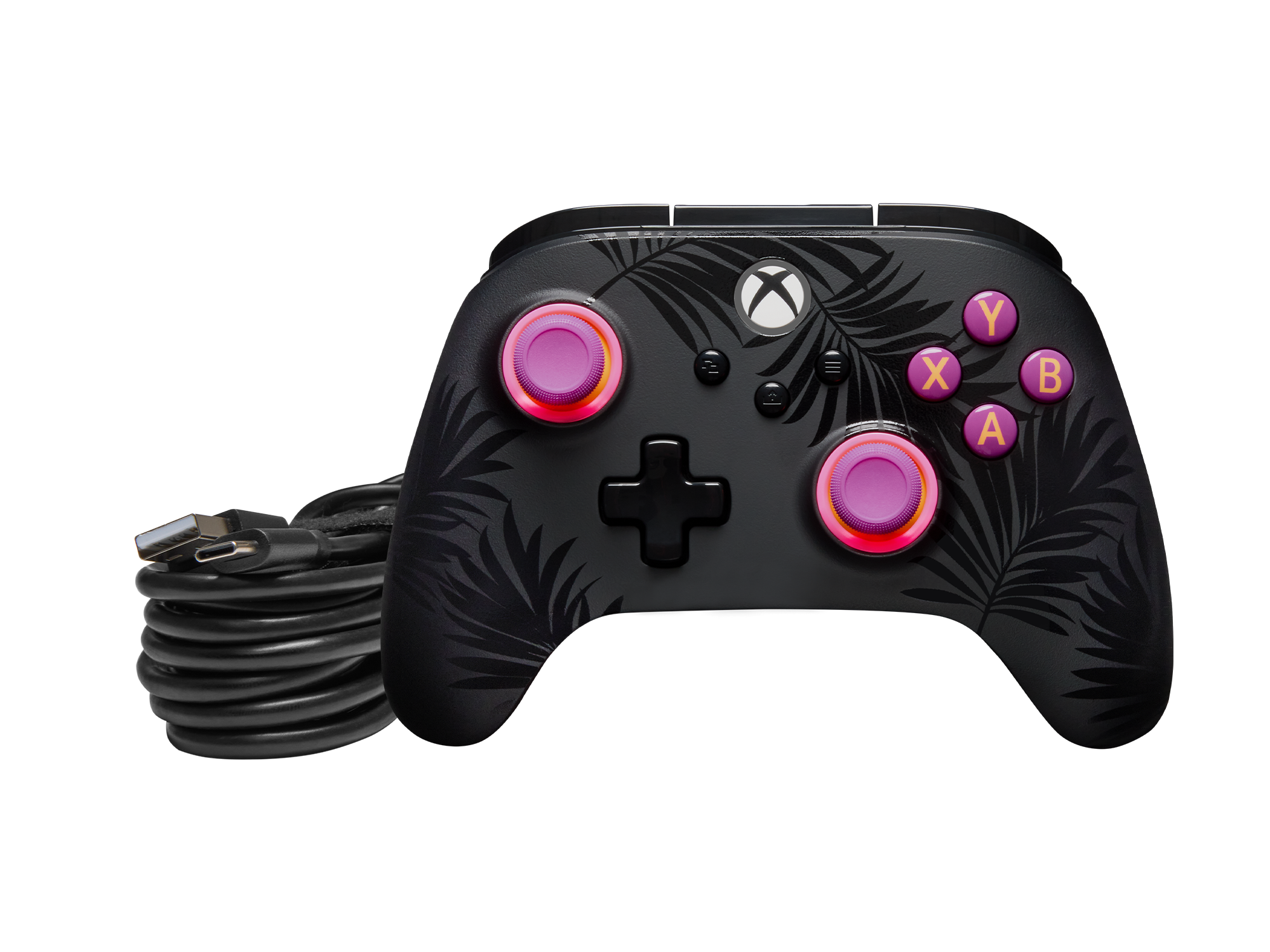 Schwarzer Xbox-Controller mit Palmenmuster und pinken Akzenten, daneben ein Kabel.
