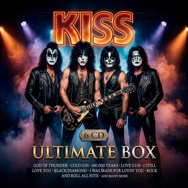 Die Band KISS in voller Kostümierung und Schminke, mit Bühnenbeleuchtung und Rauch.