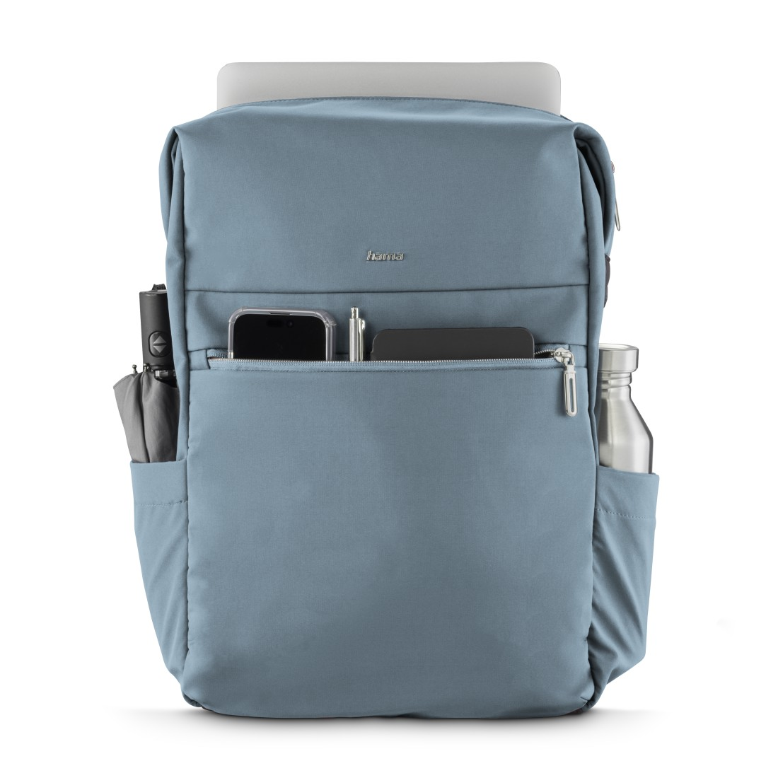Blauer Rucksack mit Laptop, Handy, Stift, Regenschirm und Flasche.