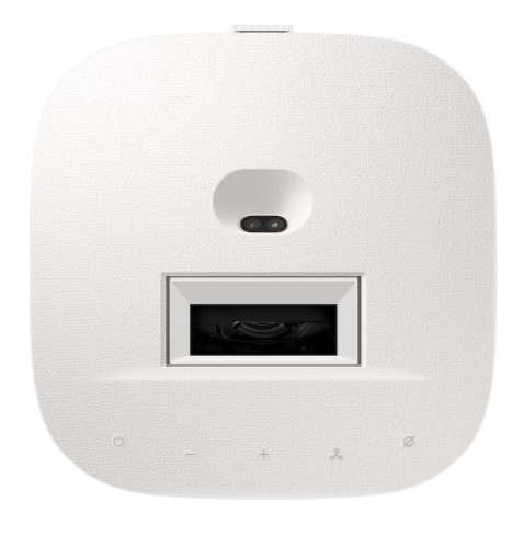 Białe pudełko z otworami wentylacyjnymi, kamerą i przyciskami.