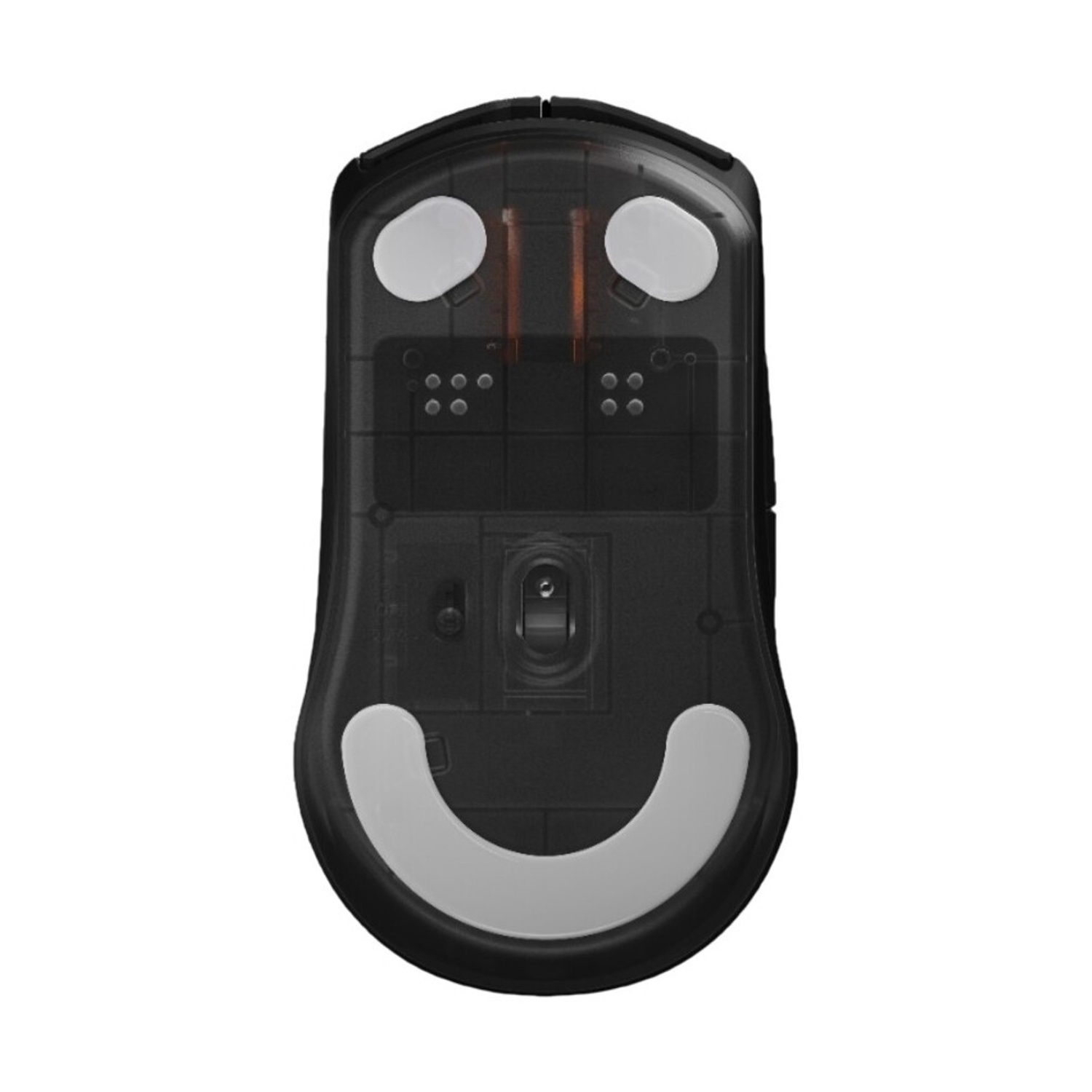 Parte inferiore di un mouse per computer nero con scocca trasparente e pattini bianchi.